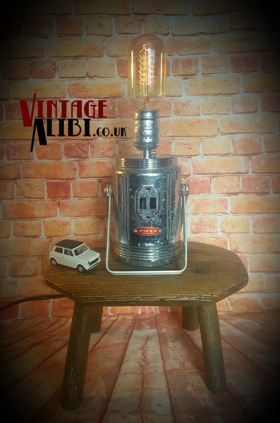 Vintage Alibi Sold Archive