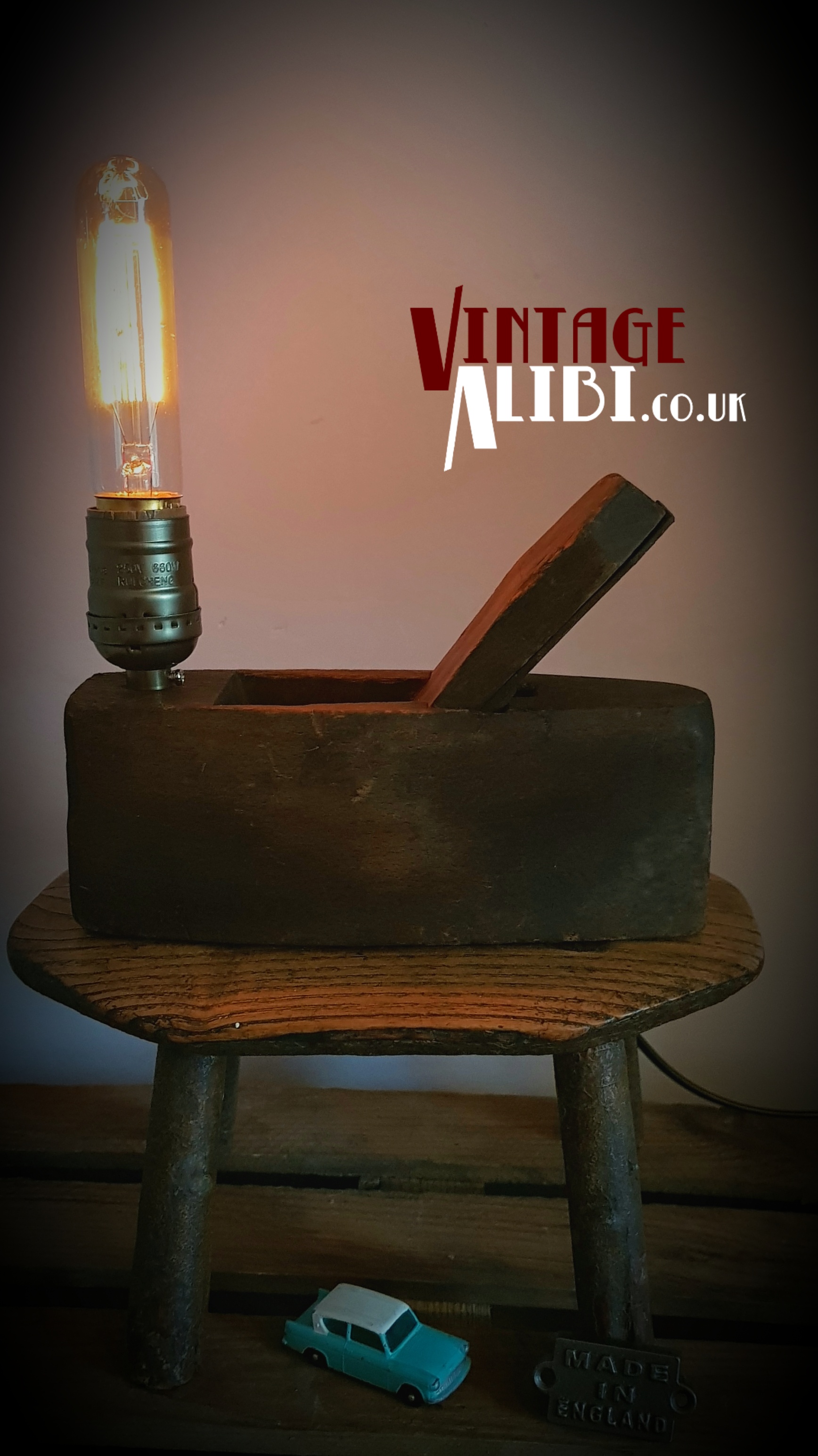 Vintage Alibi Sold Archive