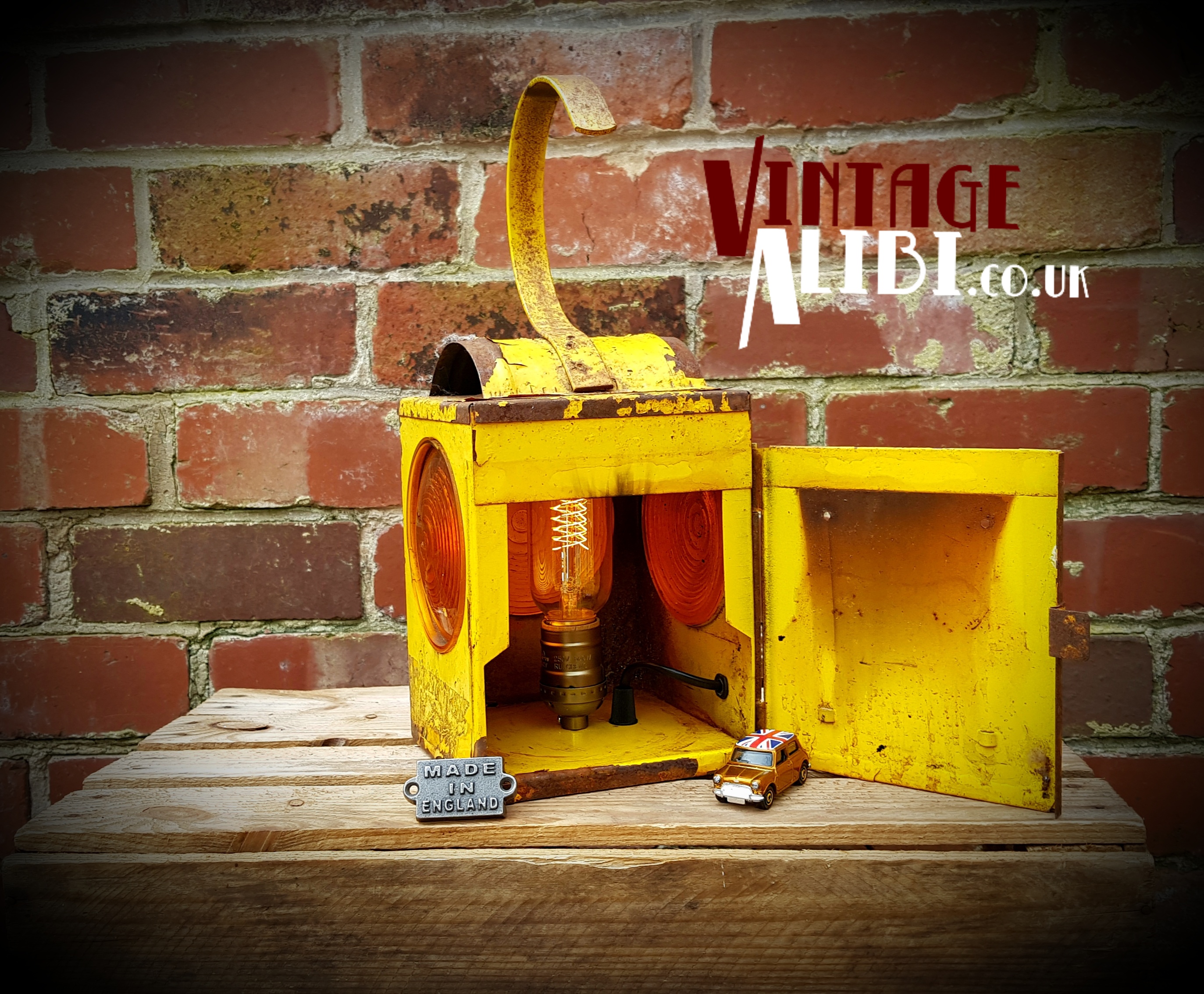 Vintage Alibi Sold Archive