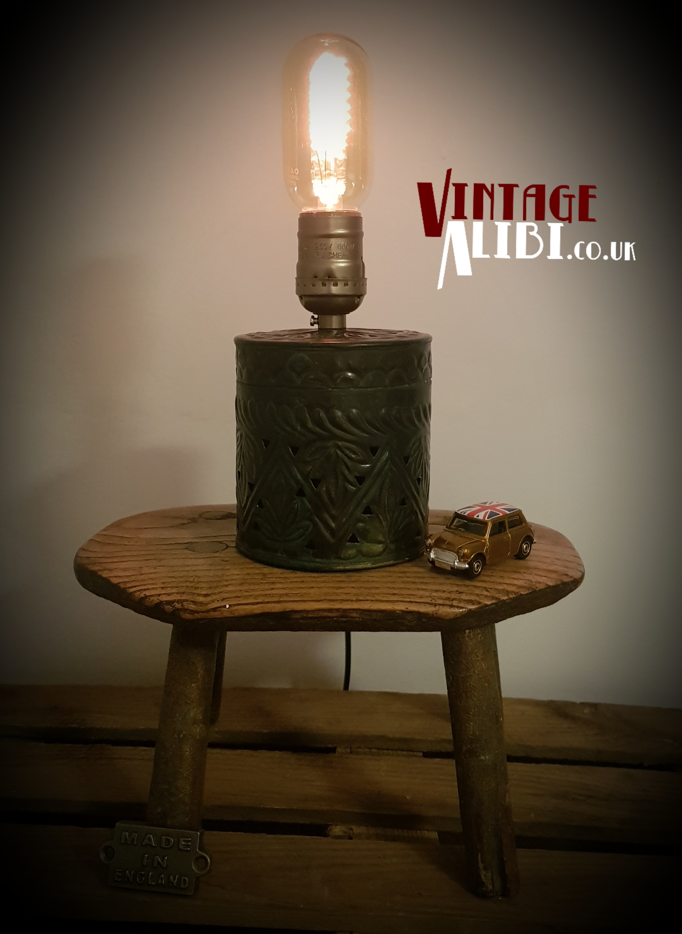 Vintage Alibi Sold Archive